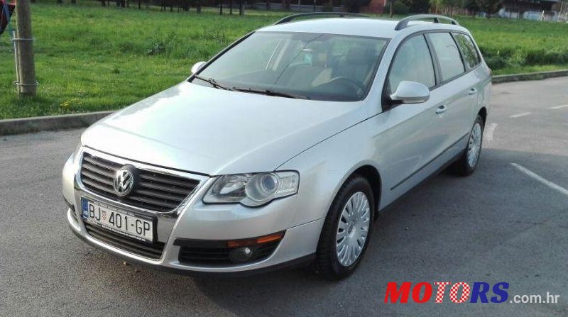 2005' Volkswagen Passat Variant photo #4