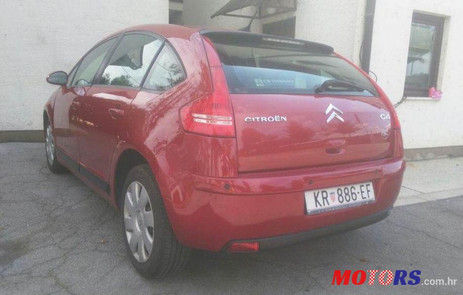 2006' Citroen C4 1,6 I 16V Sx photo #3