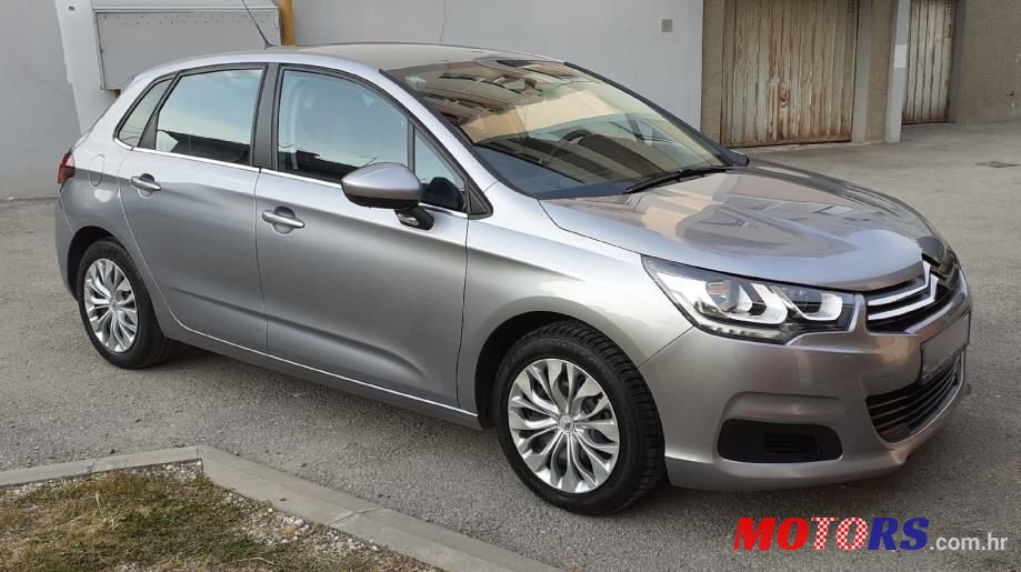 2017' Citroen C4 photo #3