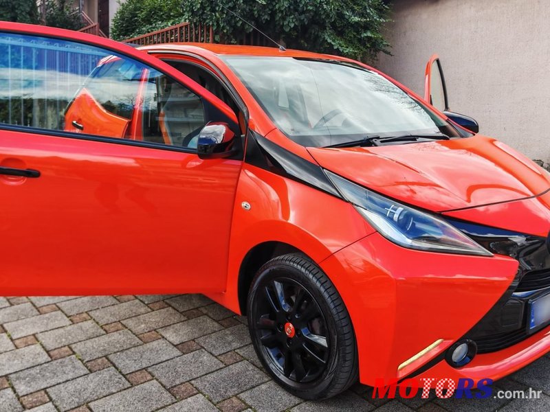 2014' Toyota Aygo 1,0 Vvt-I X photo #5