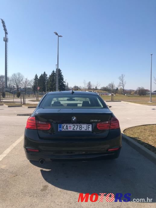 2014' BMW Serija 3 318D photo #3