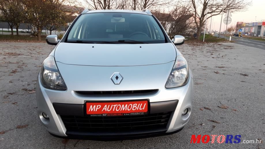 2010' Renault Clio 1,5 Dci photo #2