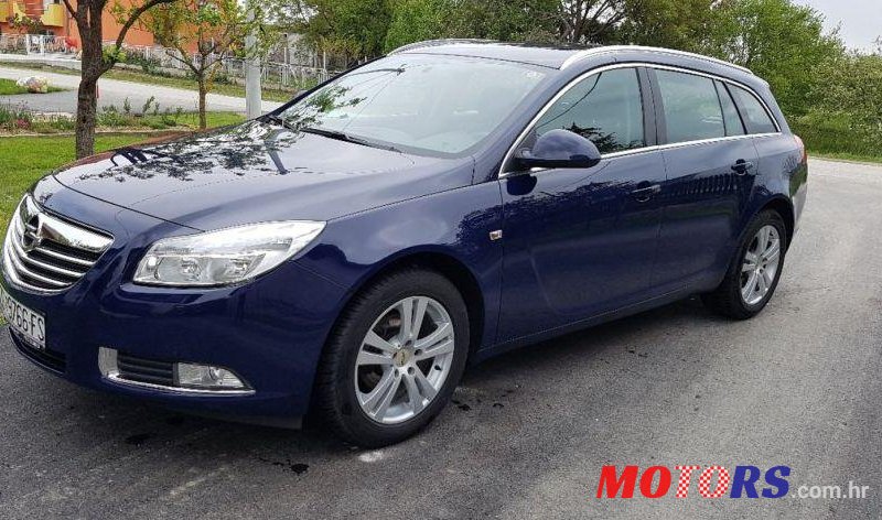 2013' Opel Insignia Karavan photo #2