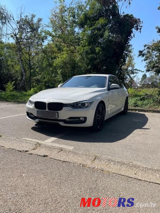 2013' BMW Serija 3 318Xd photo #2