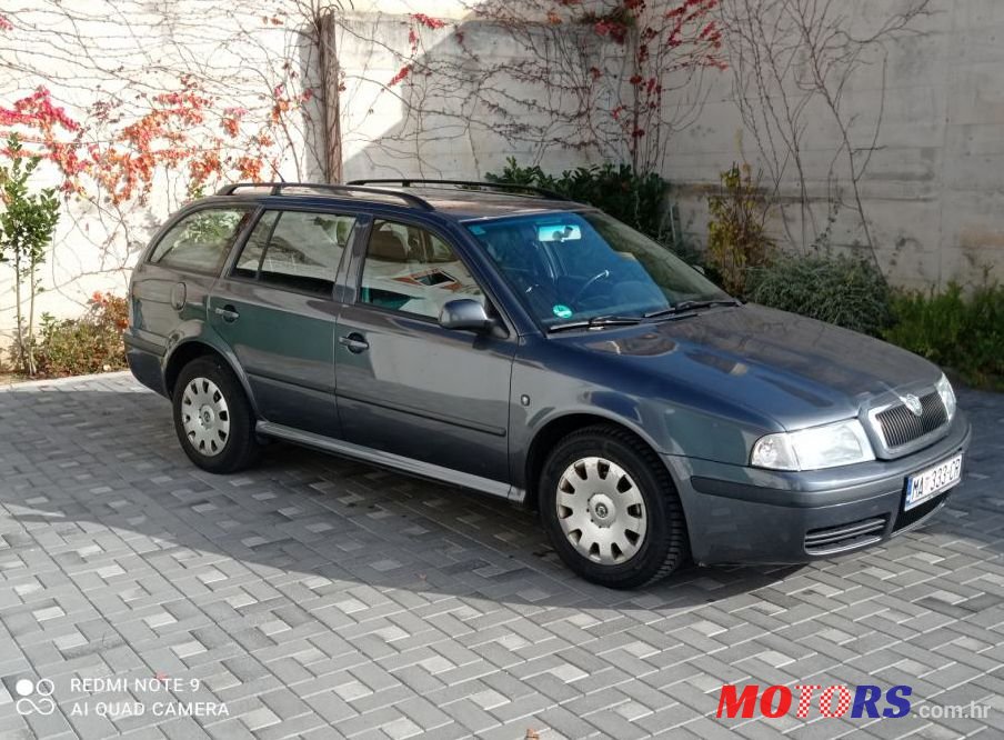 2008' Skoda Octavia Combi 1,9 Tdi photo #1