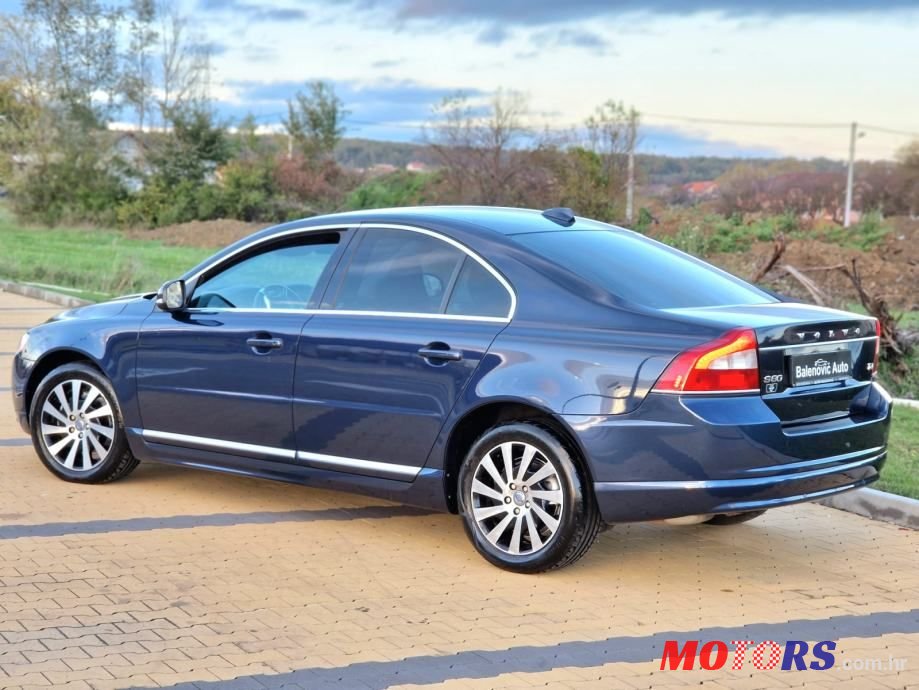 2011' Volvo S80 T4 Summum photo #3