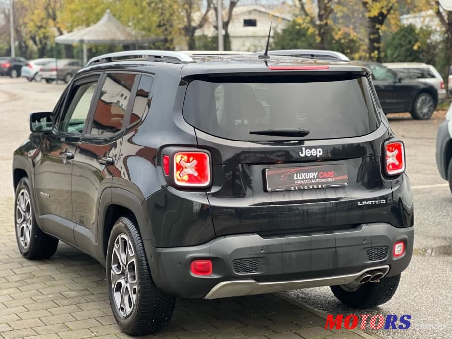 2017' Jeep Renegade photo #3