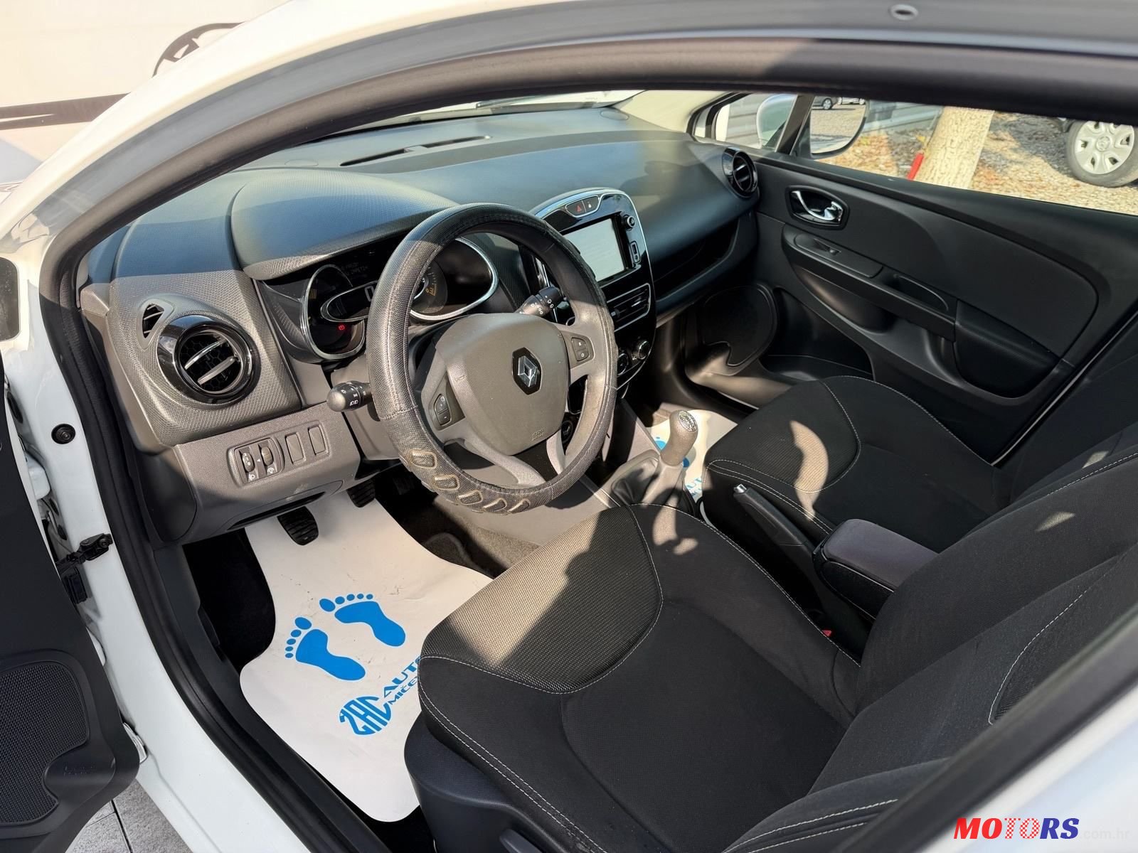 2014' Renault Clio 1.5 Dci photo #5