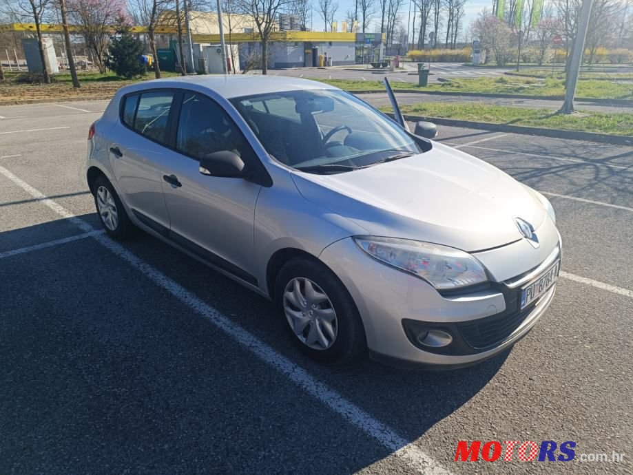 2012' Renault Megane 1,6 16V photo #1