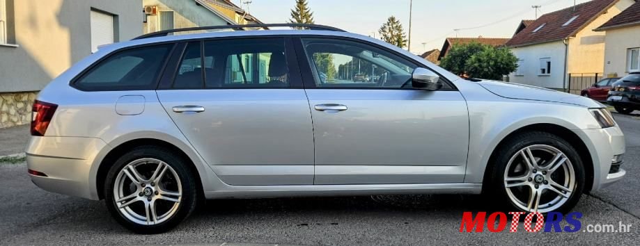 2017' Skoda Octavia Combi photo #4