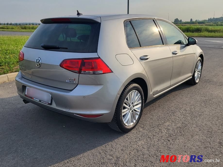 2014' Volkswagen Golf 7 1,6 Tdi Bmt photo #3