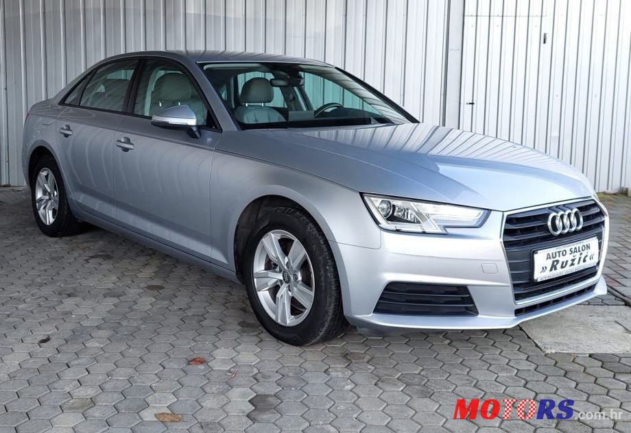 2016' Audi A4 Sport photo #4