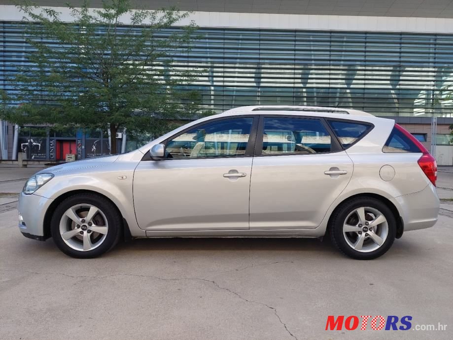 2012' Kia Ceed Sportswagon photo #2