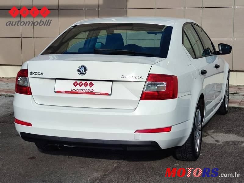 2017' Skoda Octavia 1.6 Tdi photo #2