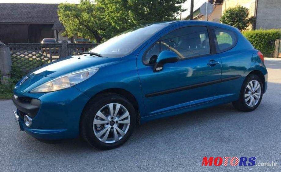 2008' Peugeot 207 1,4 photo #1