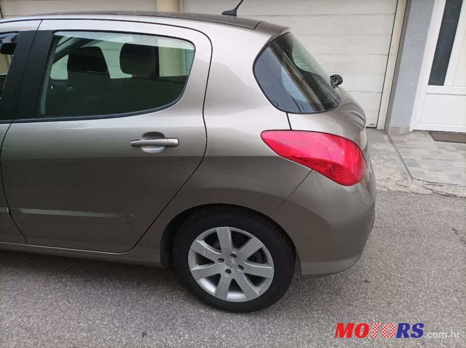 2012' Peugeot 308 1,6 E-Hdi photo #4