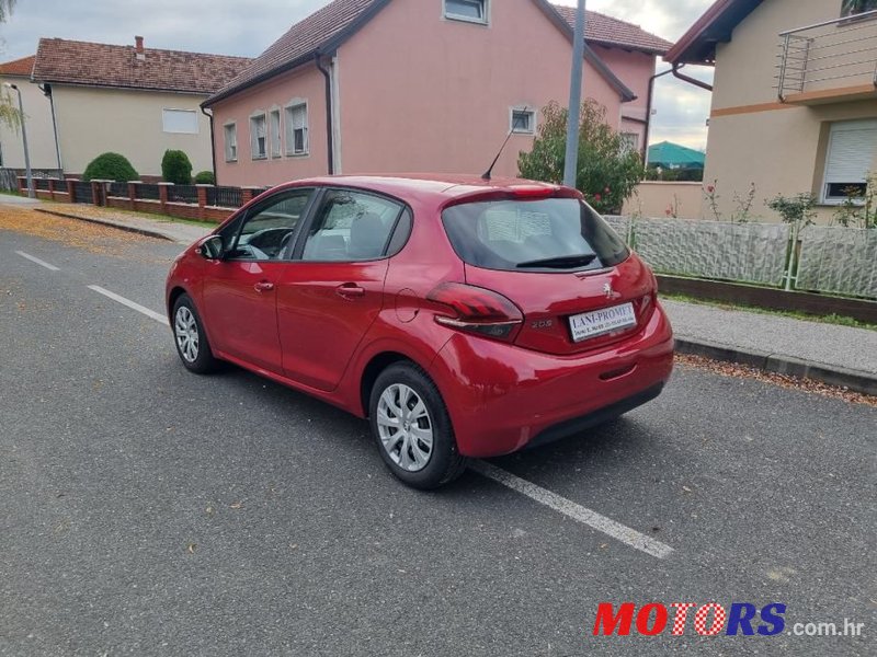 2017' Peugeot 208 photo #5