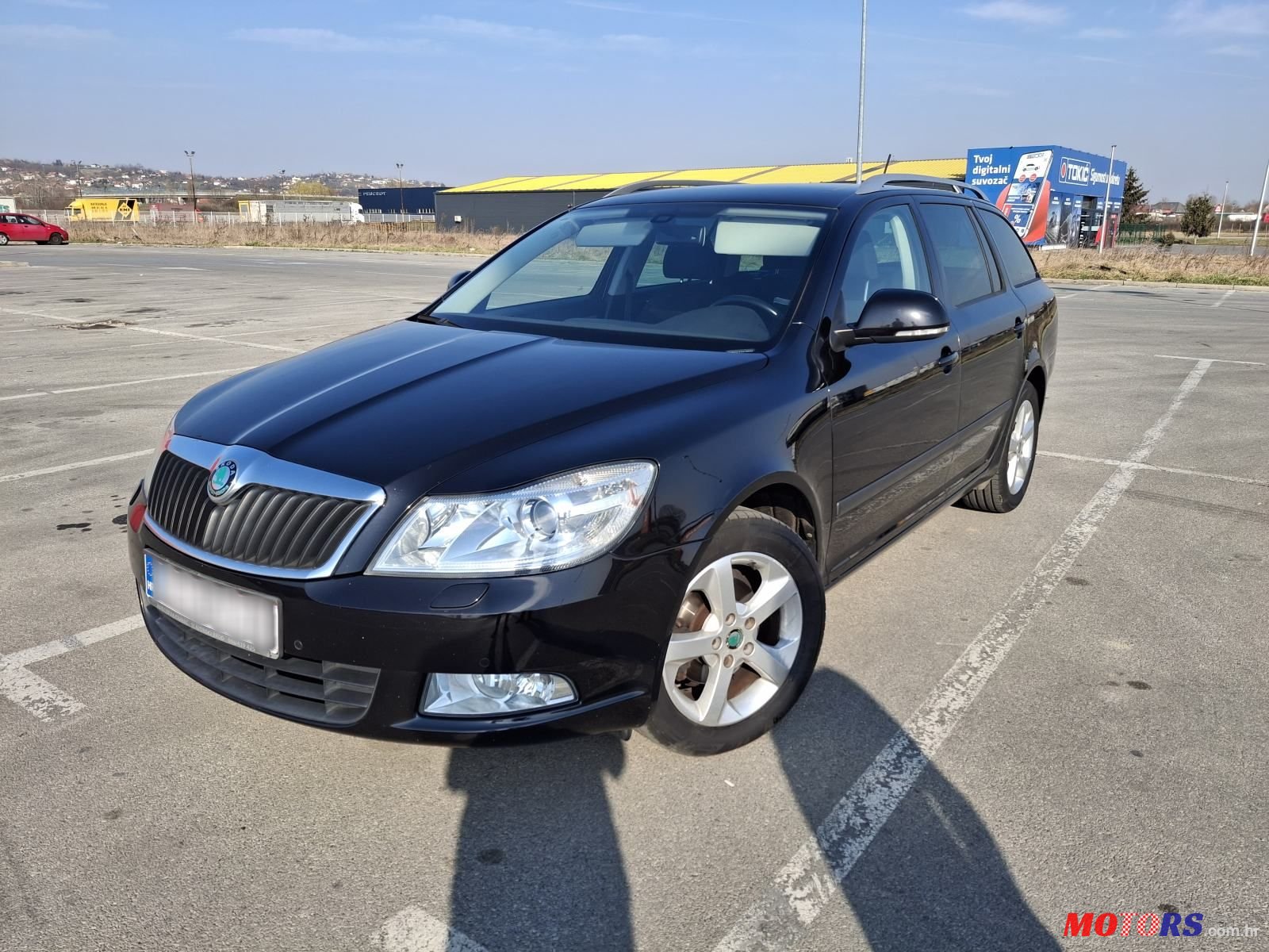 2012' Skoda Octavia Combi photo #2