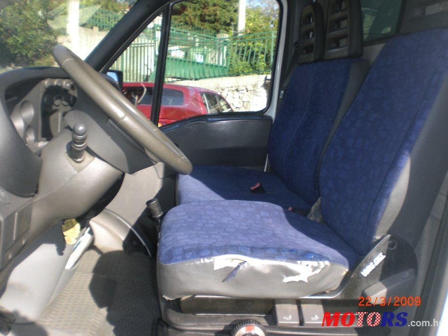 2004' Iveco photo #2