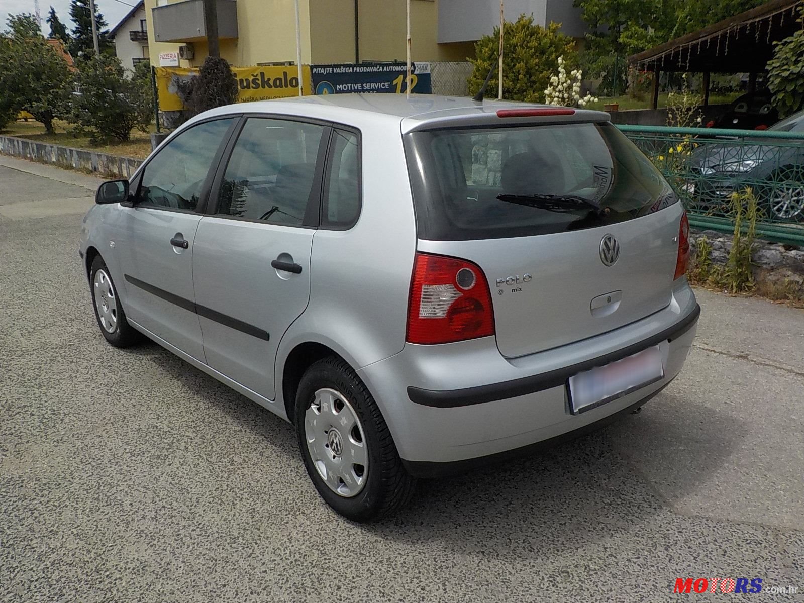 2002' Volkswagen Polo photo #3