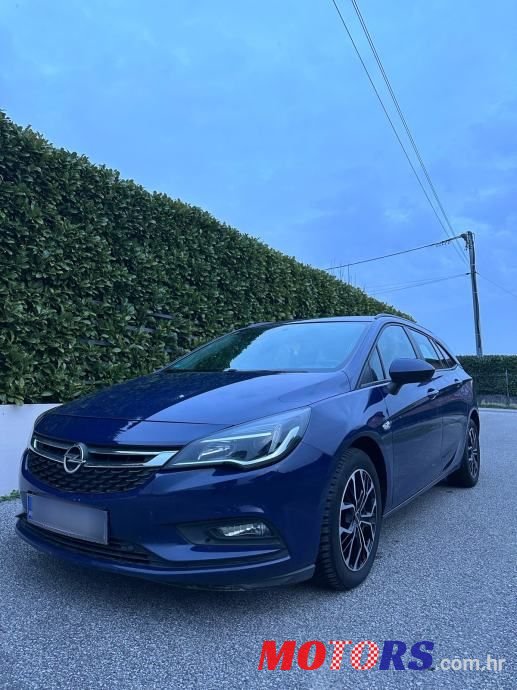 2017' Opel Astra 1.6 Cdti photo #2