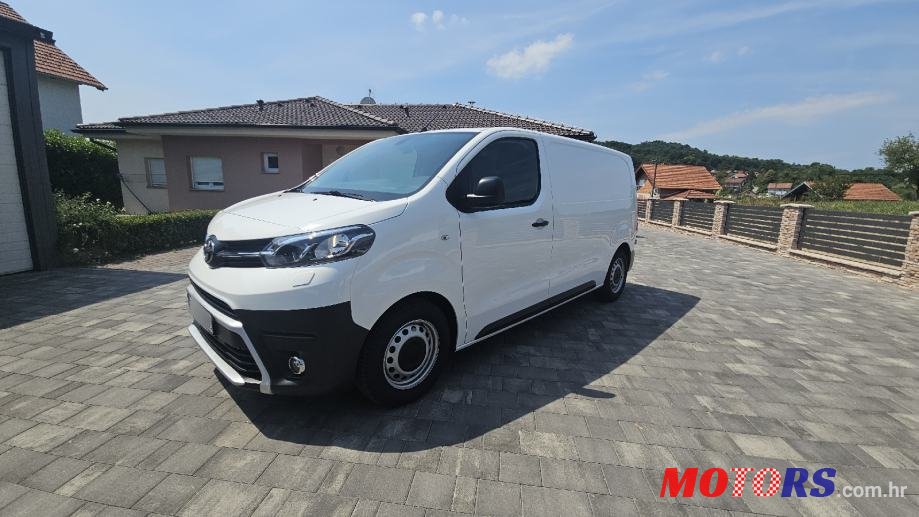 2020' Toyota Proace photo #1