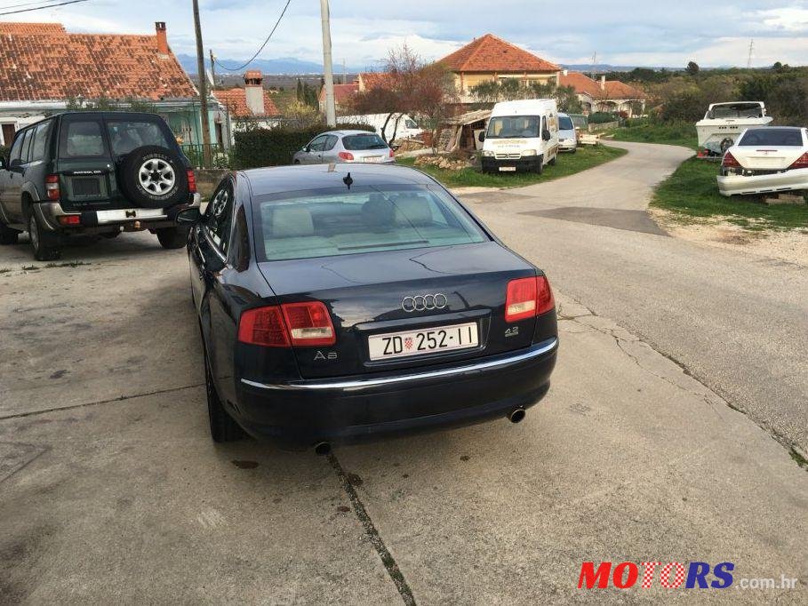 2004' Audi A8 4,2 V8 photo #1