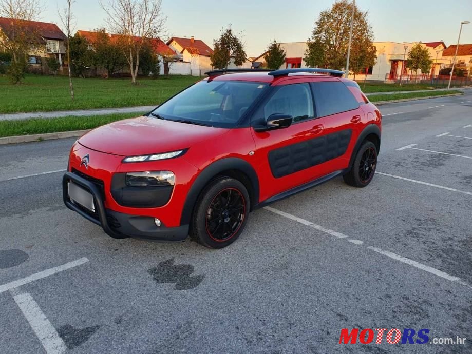 2015' Citroen C4 Cactus photo #1
