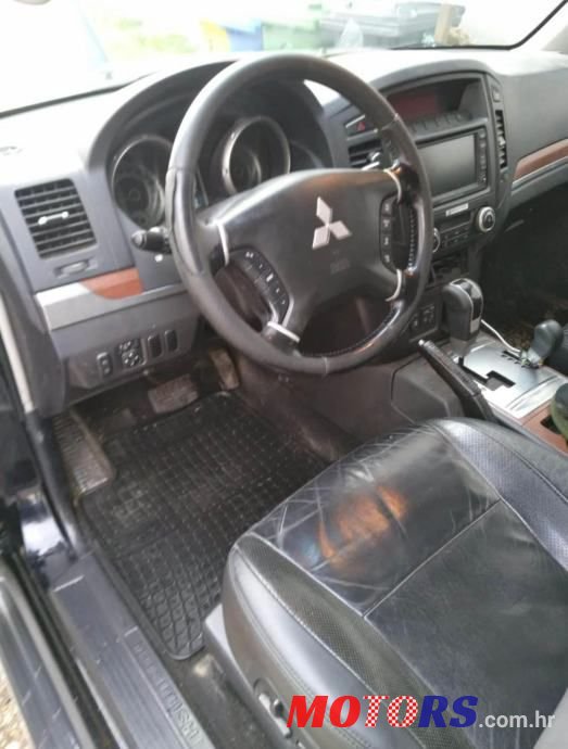 2008' Mitsubishi Pajero 3,2 Did photo #3