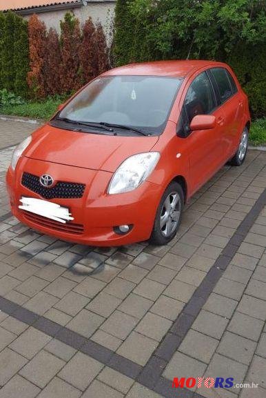 2007' Toyota Yaris 1,3 Vvt-I Sol photo #1