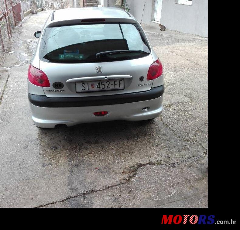 2003' Peugeot 206 206 1,4 Hdi photo #1