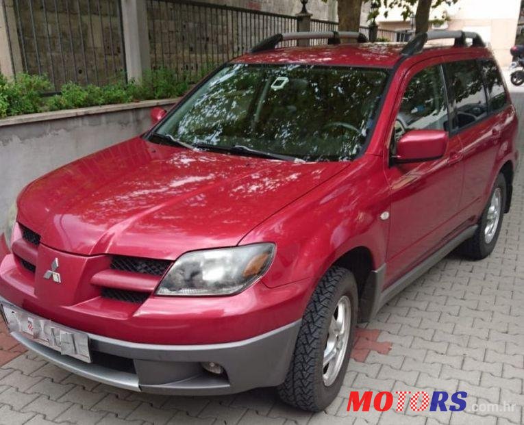 2003' Mitsubishi Outlander 2,0 photo #1