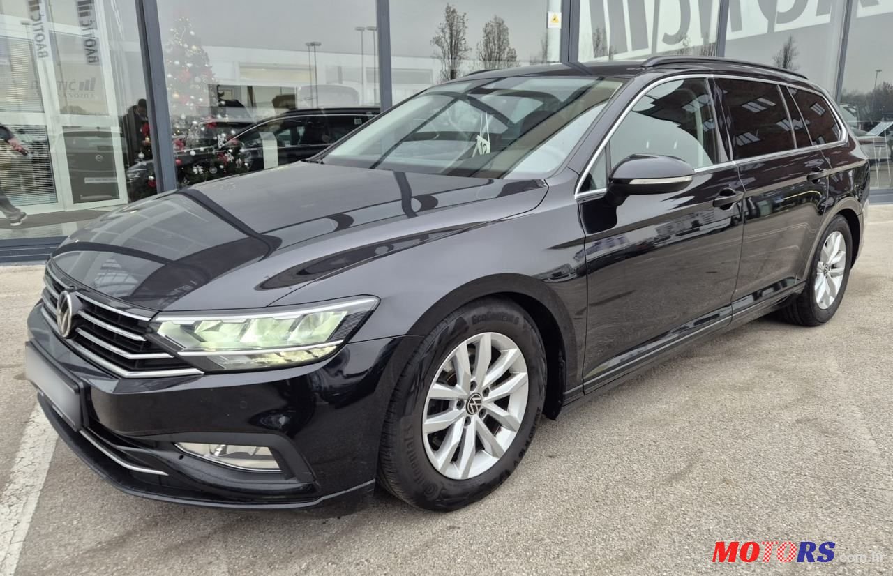 2021' Volkswagen Passat Variant photo #1
