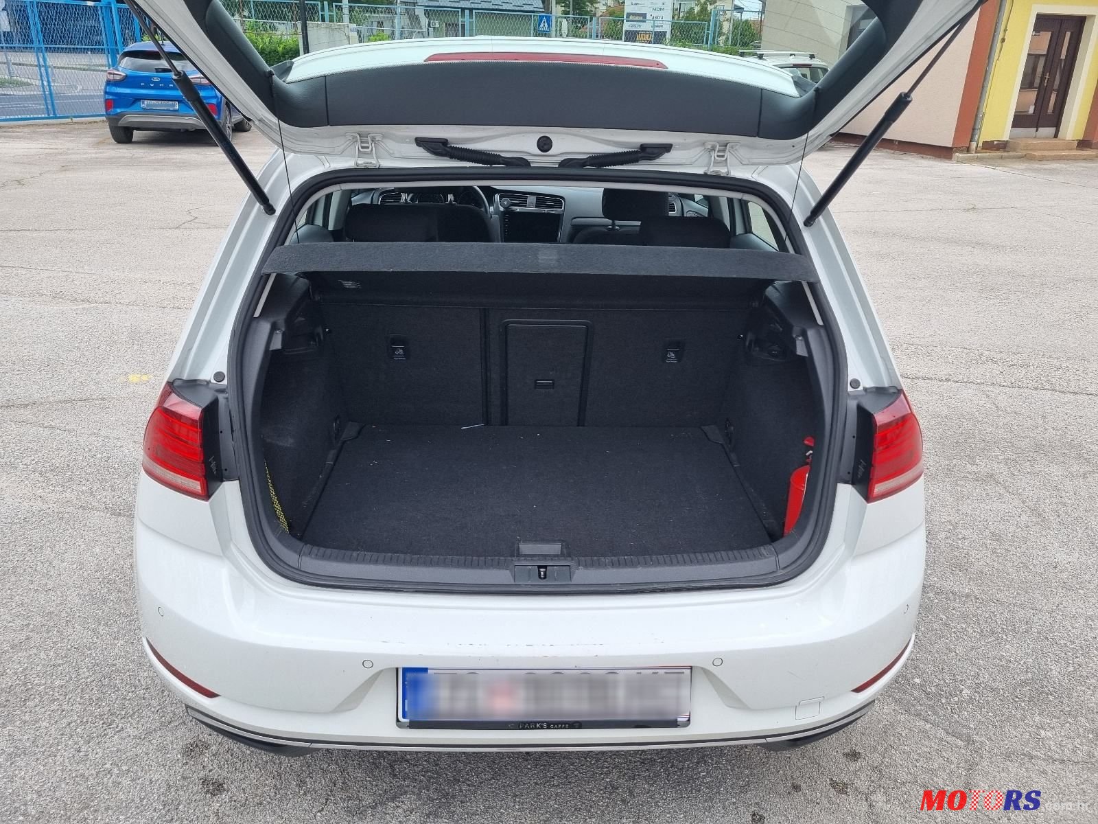 2018' Volkswagen Golf VI E-Golf photo #6