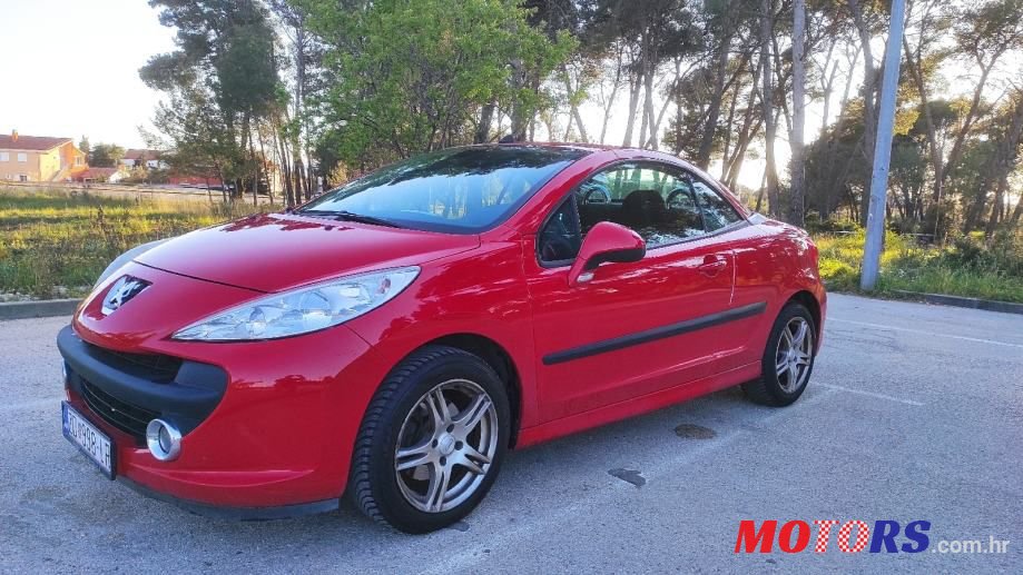 2007' Peugeot 207 photo #2