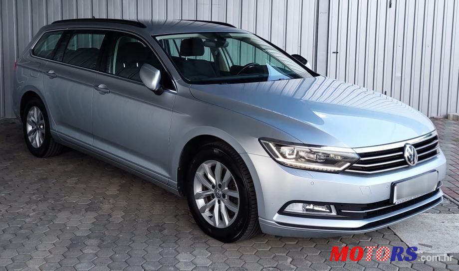 2018' Volkswagen Passat photo #4