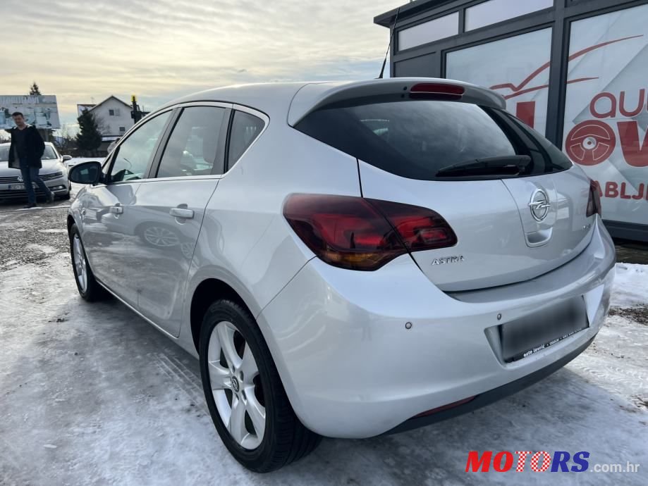 2012' Opel Astra 1,7 Cdti Sport photo #6