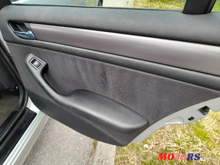 2001' BMW Serija 3 318I photo #3