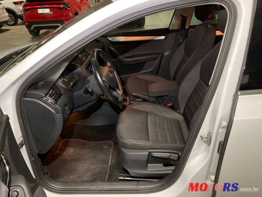 2018' Skoda Octavia Combi photo #5