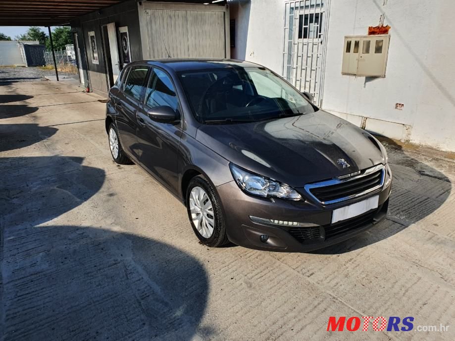 2016' Peugeot 308 photo #3
