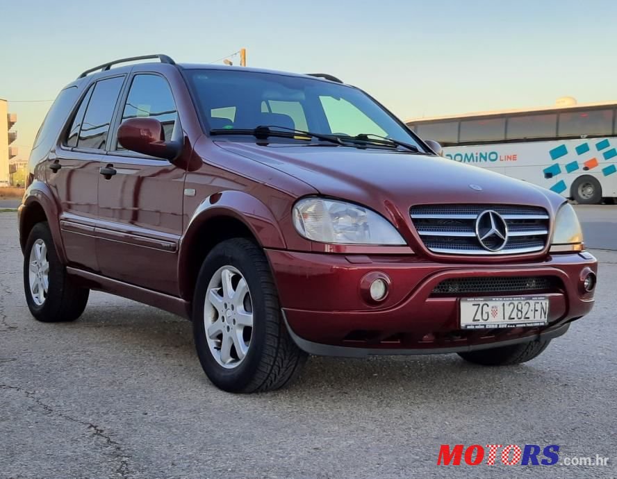 2001' Mercedes-Benz Ml 430 Sport photo #1