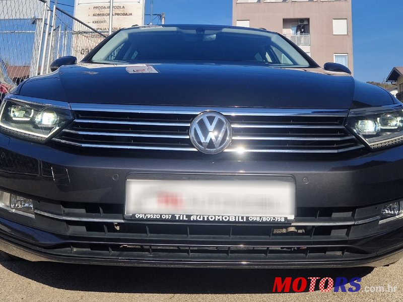 2019' Volkswagen Passat Variant photo #2