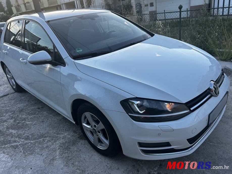 2017' Volkswagen Golf VII photo #2