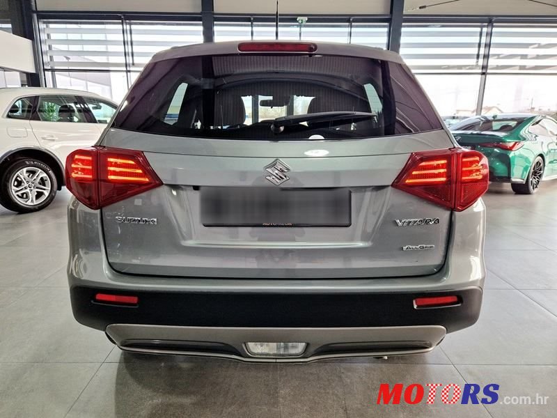 2020' Suzuki Vitara 1.0 photo #6