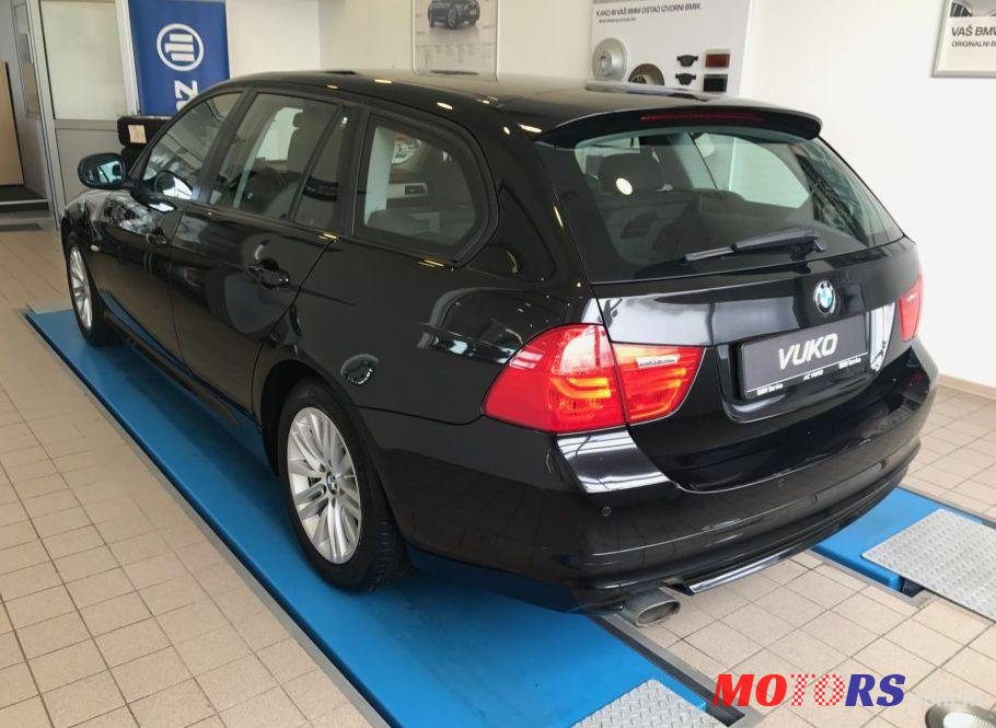 2009' BMW Serija 3 Touring 318D photo #2