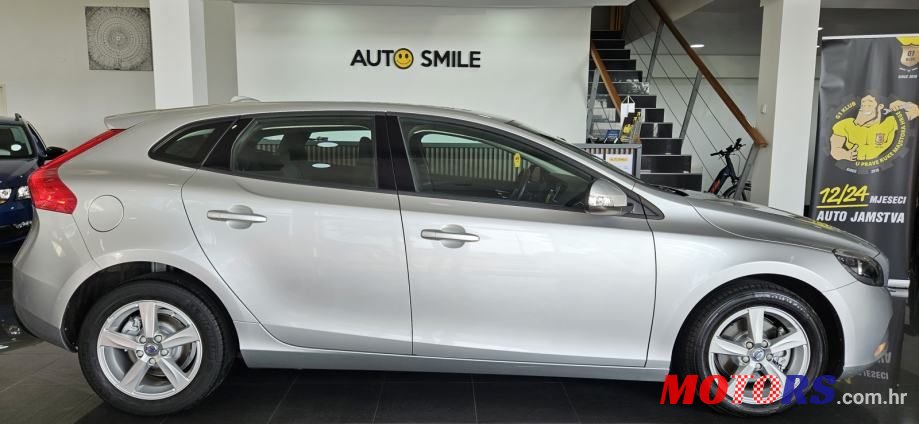 2016' Volvo V40 D3 photo #4