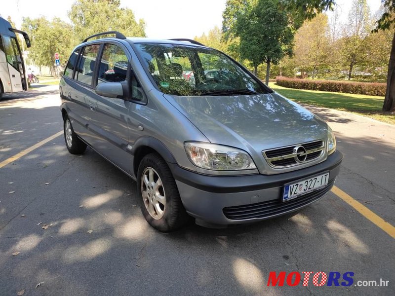 2004' Opel Zafira photo #3