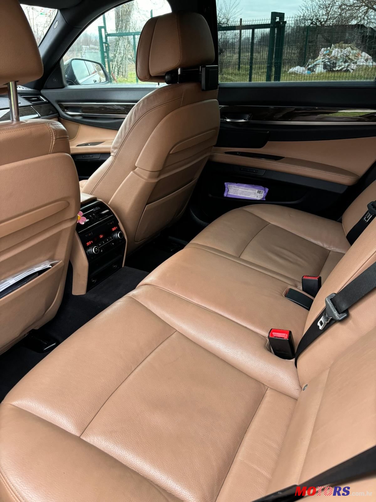 2013' BMW Serija 7 740D photo #6