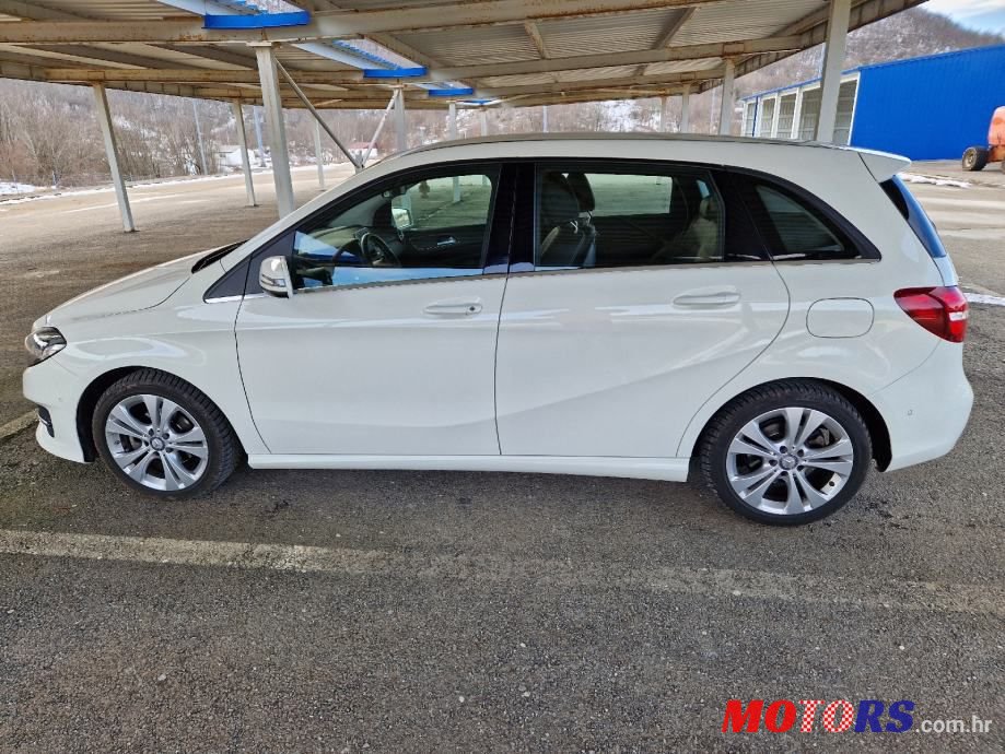 2018' Mercedes-Benz B-Klasa B 180 photo #3