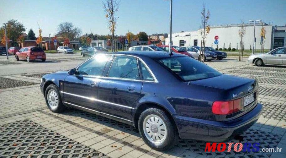 1998' Audi A8 2,8 5V photo #1
